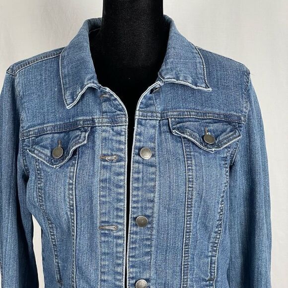 Charter Club Cropped Denim Jacket - Women’s PM - Picture 5 of 6